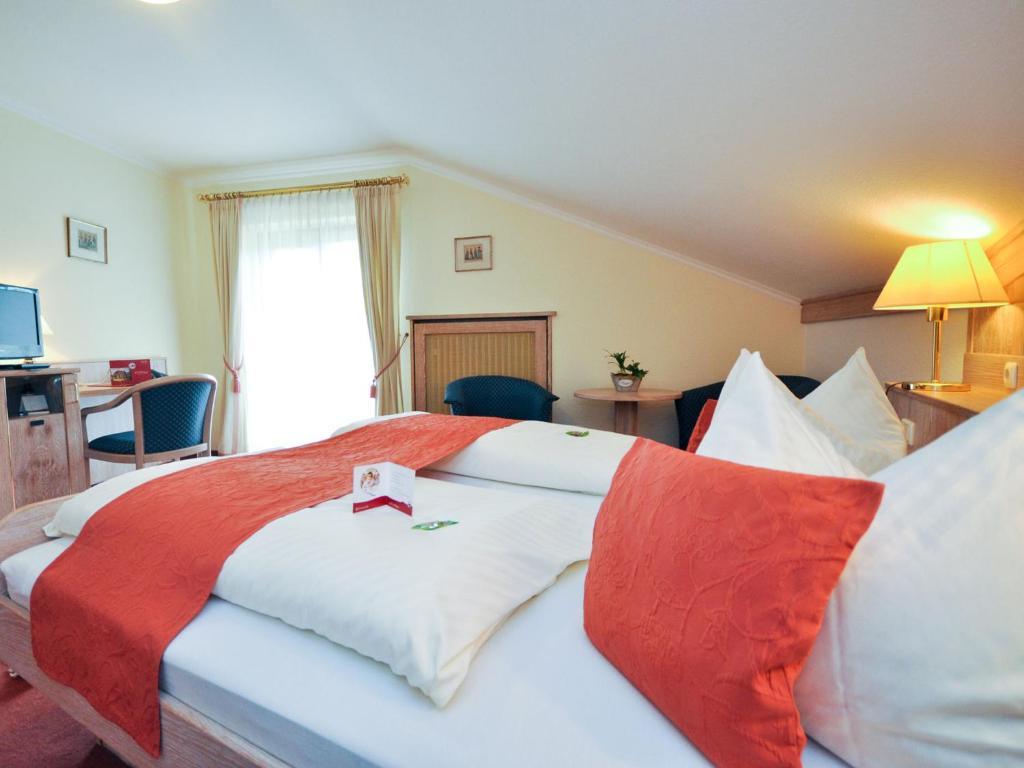 Hotel Quellenhof Bad Wiessee Rom bilde