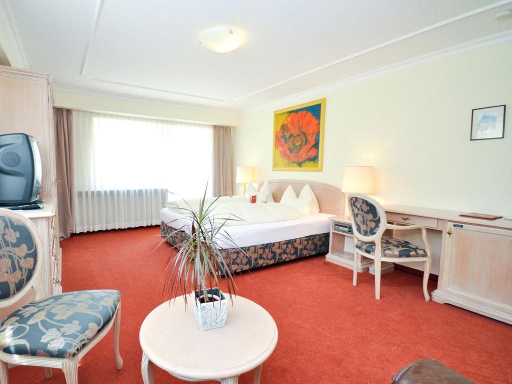 Hotel Quellenhof Bad Wiessee Rom bilde